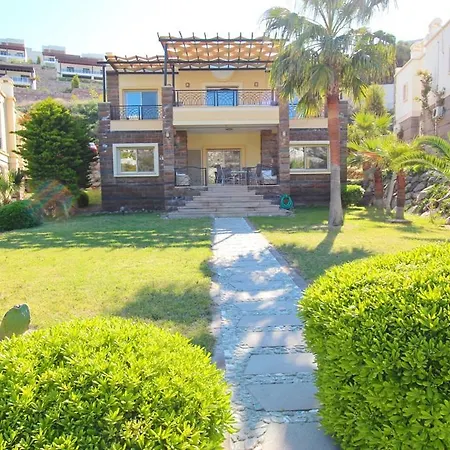 Beach Front Villa Yalikavak